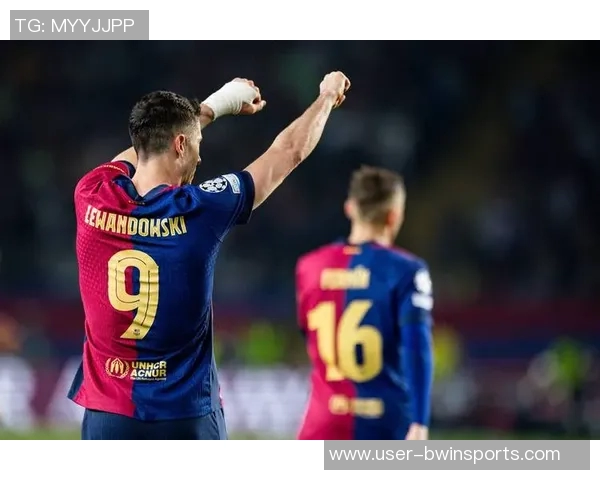 莱万在巴萨的幸福生活揭秘或将继续留队一两年